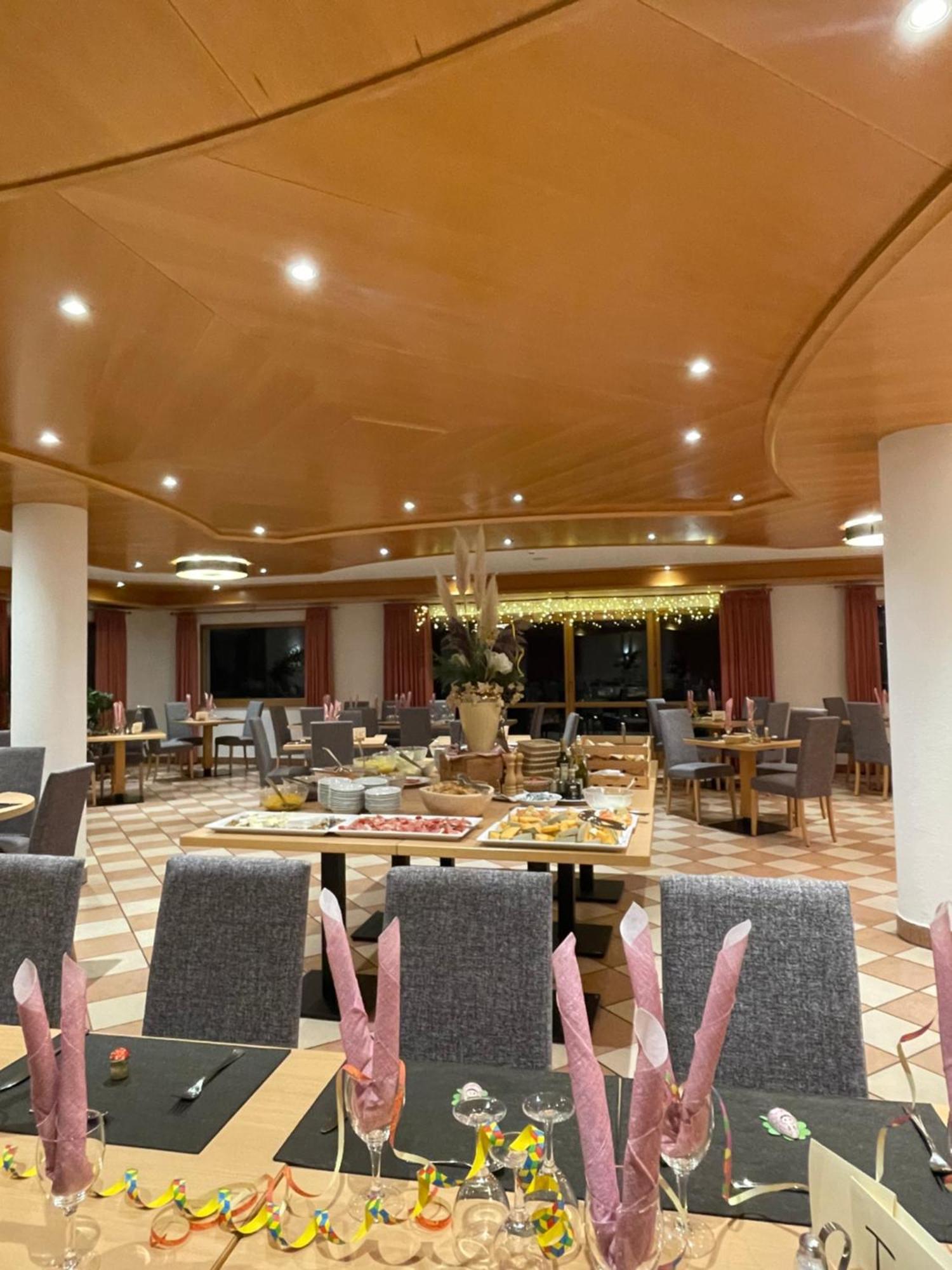Hotel Larch คัมโป ดิ เทรนส์ ภายนอก รูปภาพ